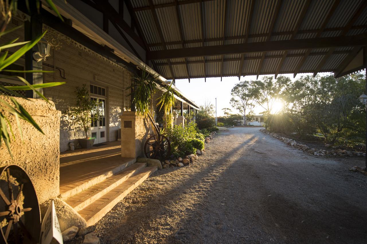 The Old Convent Dalwallinu Exterior foto